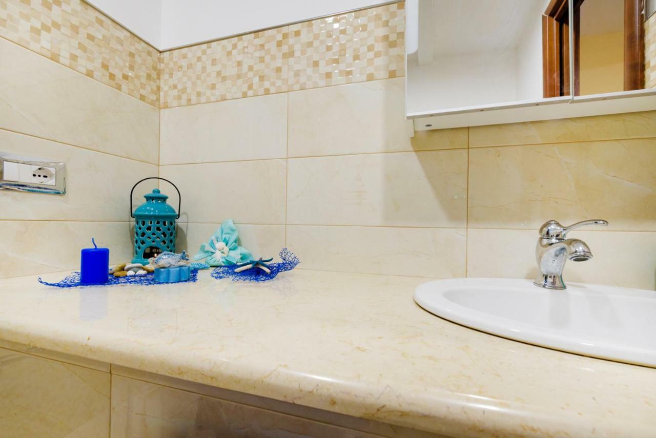 מטה B&B Lady Cristina מראה חיצוני תמונה